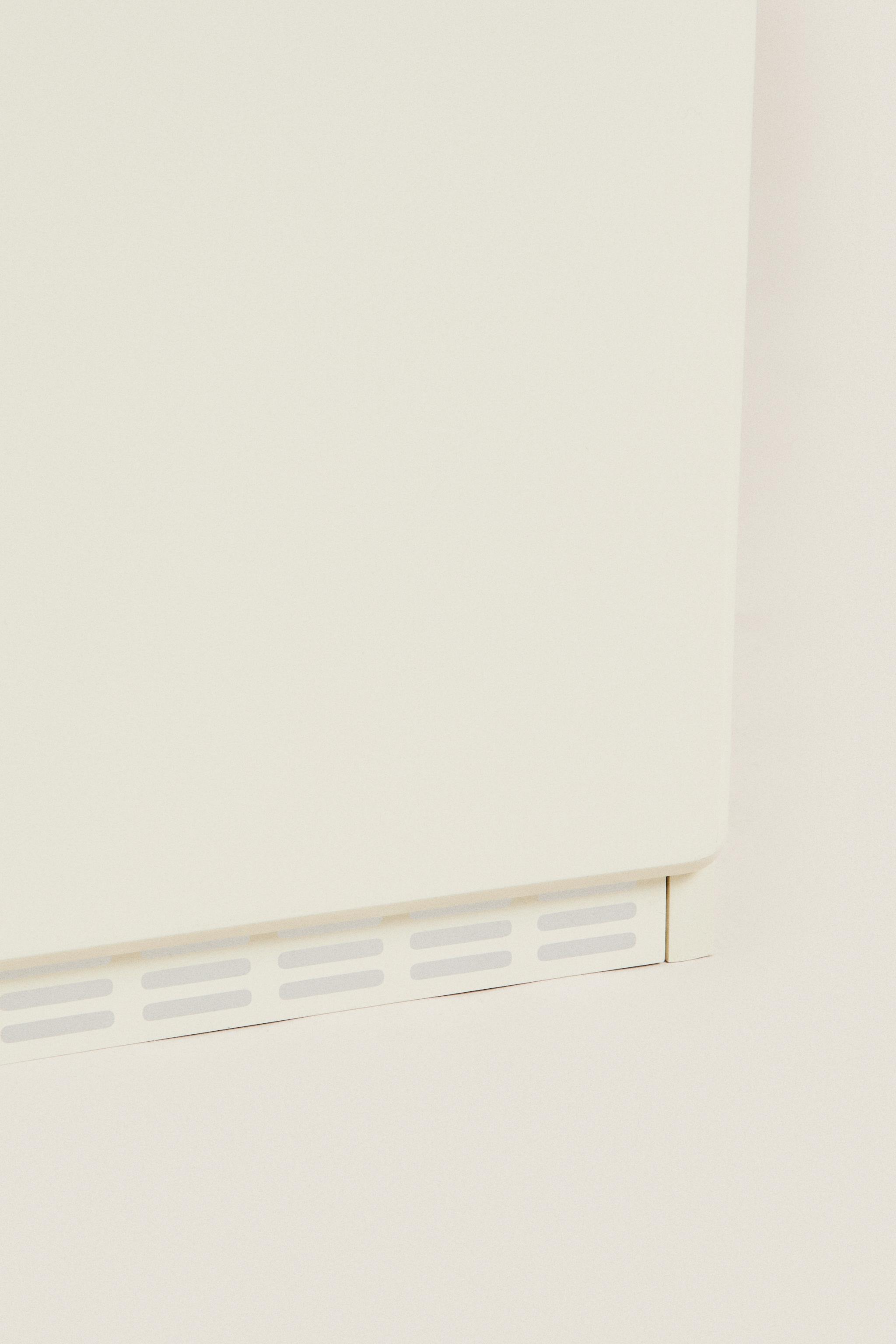 CHILDREN’S WOODEN DOUBLE DOOR FRIDGE TOY